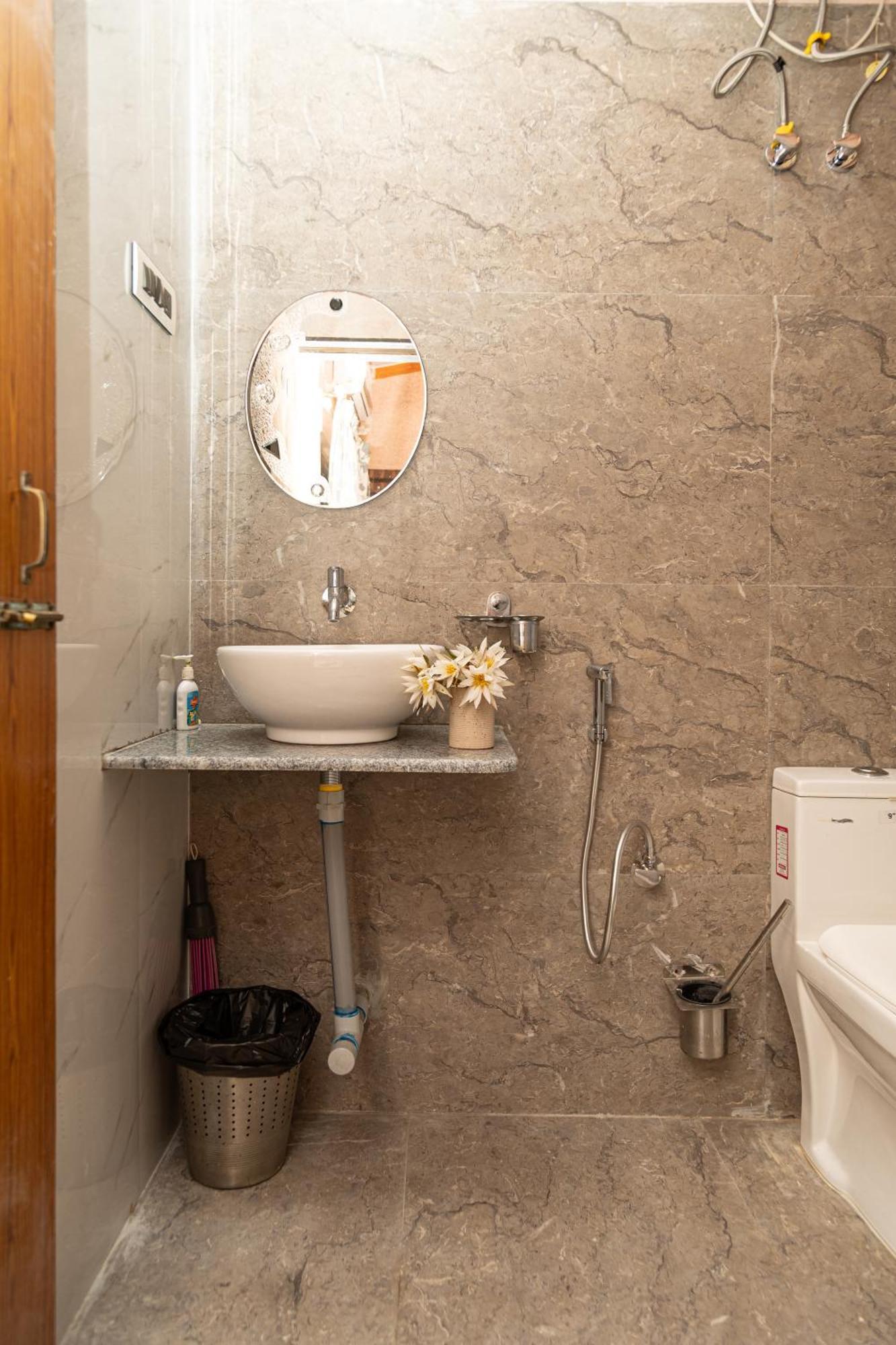 Bbn Serviced Apartment 칼랑굿 외부 사진